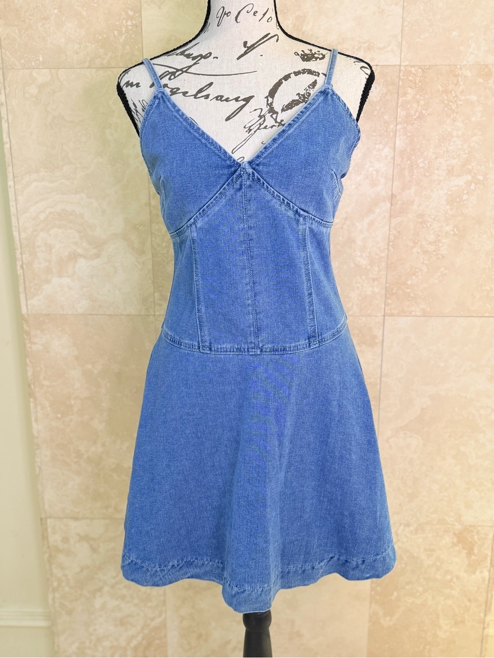 Aralina Blue Denim Spaghetti Strap V-Neck Mini Dress Designed in Australia EUC